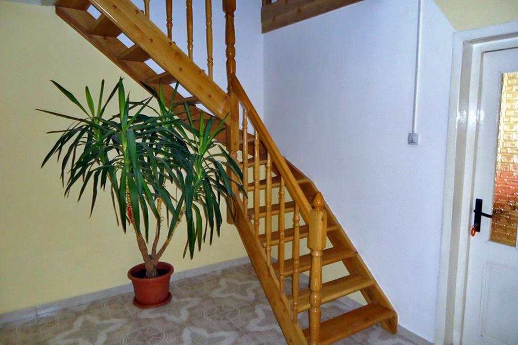 Albergue Helga House Turda Exterior foto